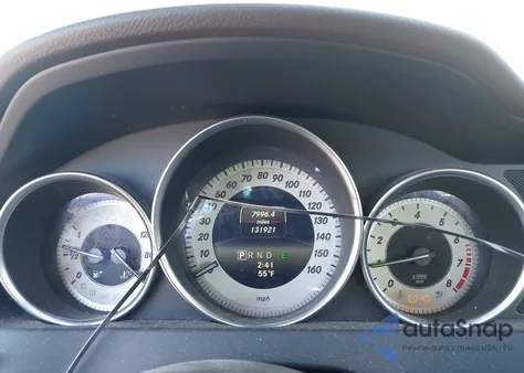 2014 Mercedes-Benz C 300 Luxury 4Matic z USA, uszkodzony, nr VIN WDDGF8AB7ER322767